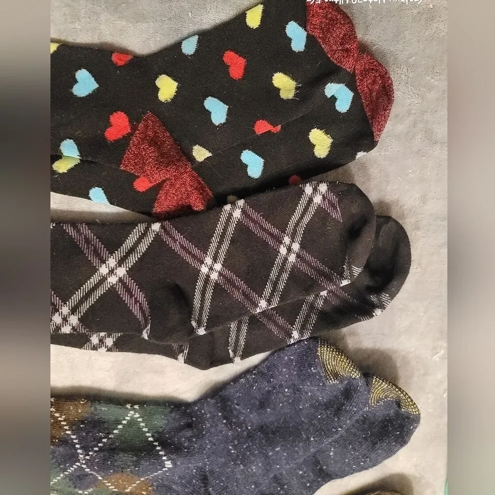 0467. EUC ~ 5 ~ Pair of Knee Socks ~ Fibromyalgia keeps me from wearing them 😪
